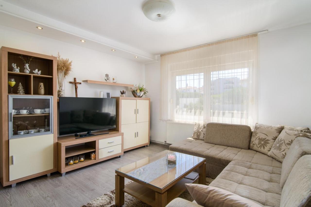Apartments Tonka Trogir Ngoại thất bức ảnh