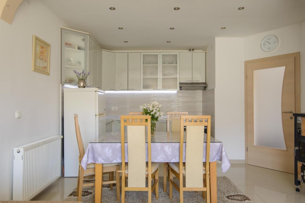 Apartments Tonka Trogir Ngoại thất bức ảnh