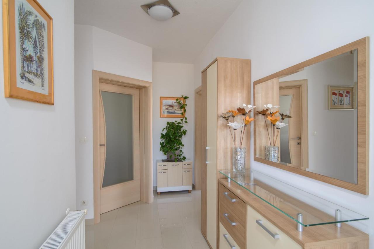 Apartments Tonka Trogir Ngoại thất bức ảnh
